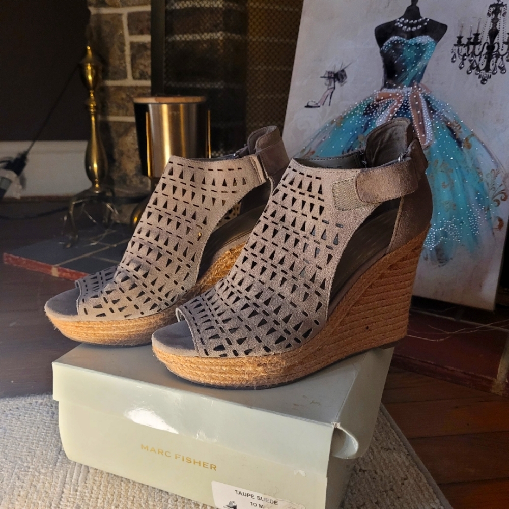 Marc Fisher LeatherTaupe Wedge Sandals. Like New Worn once 4 Inch Platform Heel.